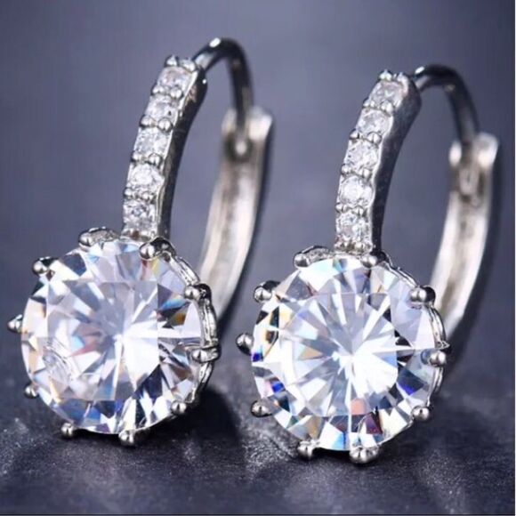 Cubic Zirconia Rhodium Plated Stud Earrings NWT - Picture 1 of 8